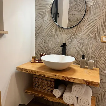 Al Vicolo Stretto * ברנקאלאונה מרינה