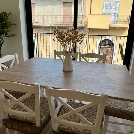Al Vicolo Stretto *