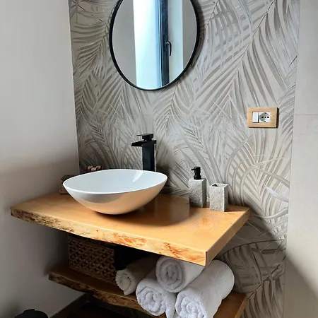 Apartment Al Vicolo Stretto Brancaleone Marina